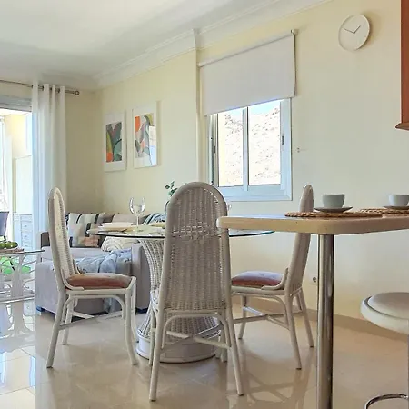 Ocean View With Sunset In Mar- Pool- Wifi - Parking 아파트 *