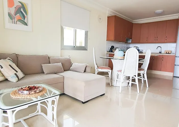 Ocean View With Sunset In Mar- Pool- Wifi - Parking * بالم مار